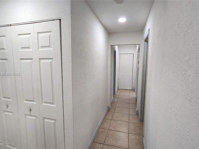 Продажа дома по адресу 6881 Sheridan St - фото 5964738