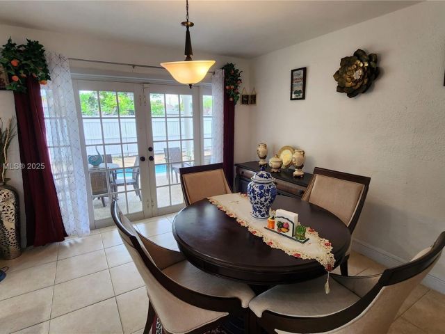 Продажа дома по адресу 6881 Sheridan St - фото 5964739