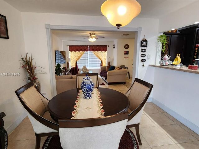 Продажа дома по адресу 6881 Sheridan St - фото 5964746