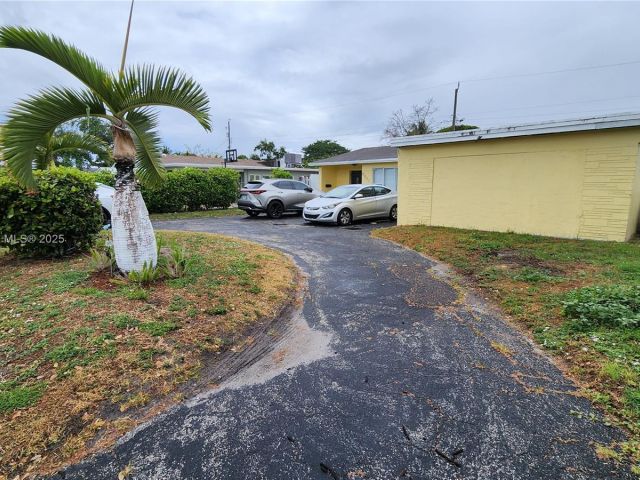 Продажа дома по адресу 6881 Sheridan St - фото 5964750