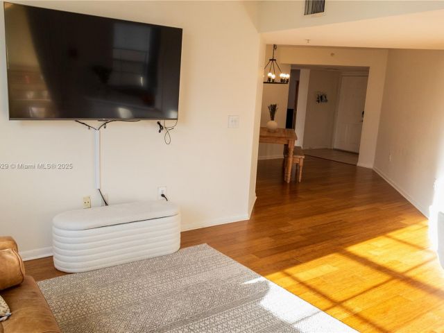 Продажа квартиры #3302 - фото 5965698