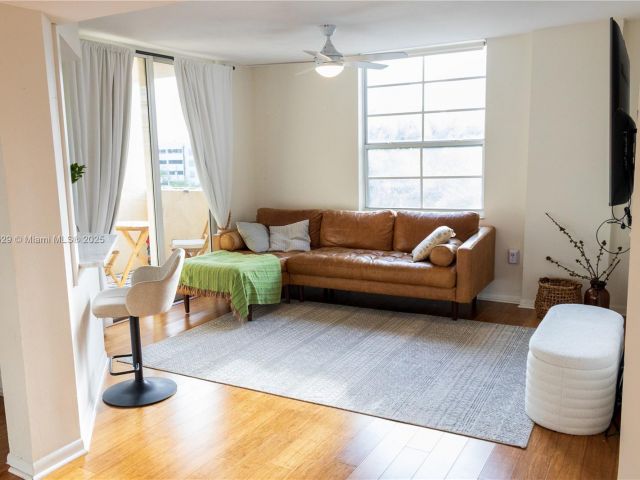 Продажа квартиры #3302 - фото 5965704