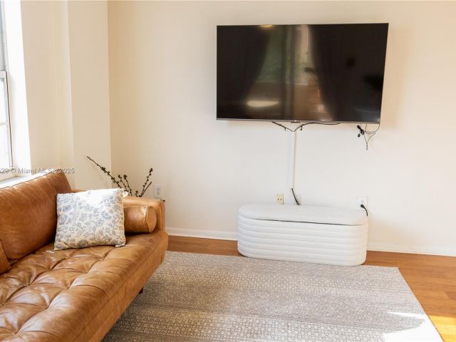 Продажа квартиры #3302 - фото 5965705