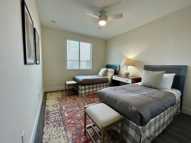 Дом в аренду по адресу 3860 Lambert Avenue - фото 5983467