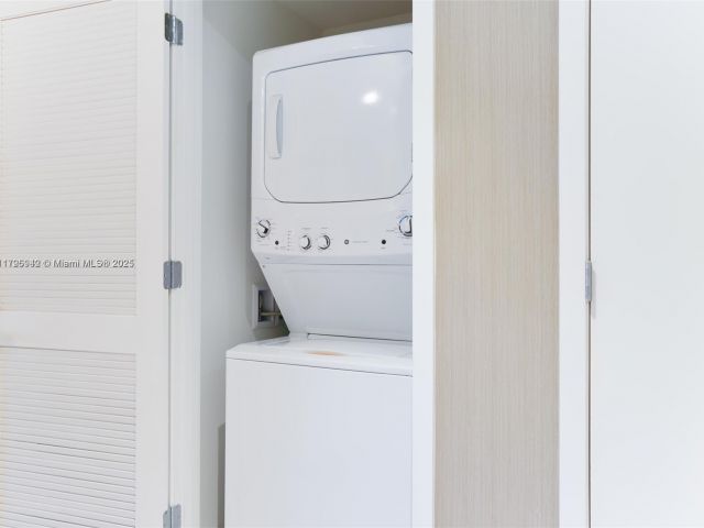 Продажа квартиры #R1606 - фото 5971743