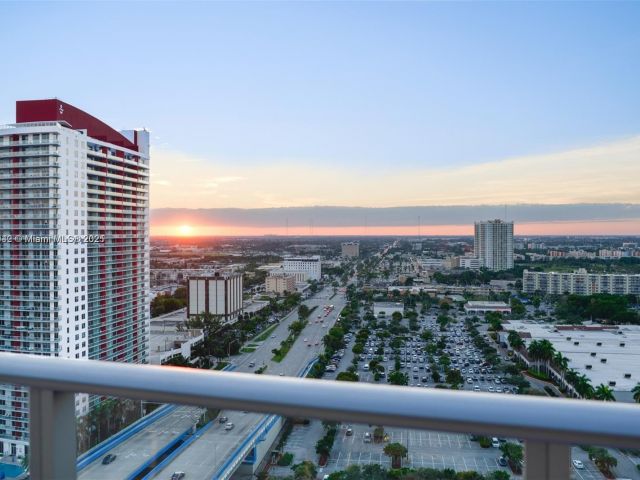 Продажа квартиры #R1606 - фото 5971757