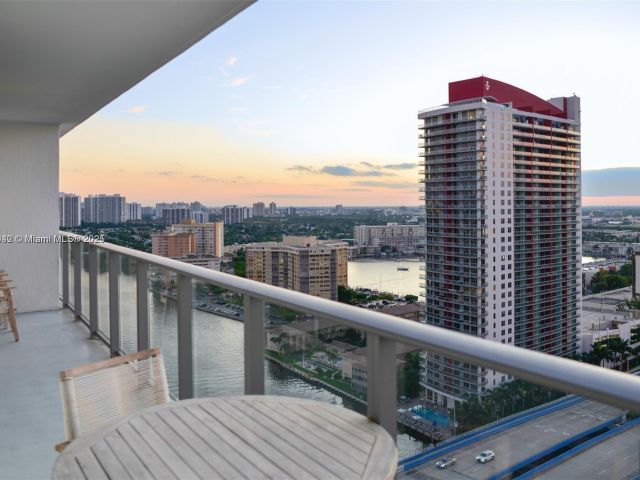 Продажа квартиры #R1606 - фото 5971758