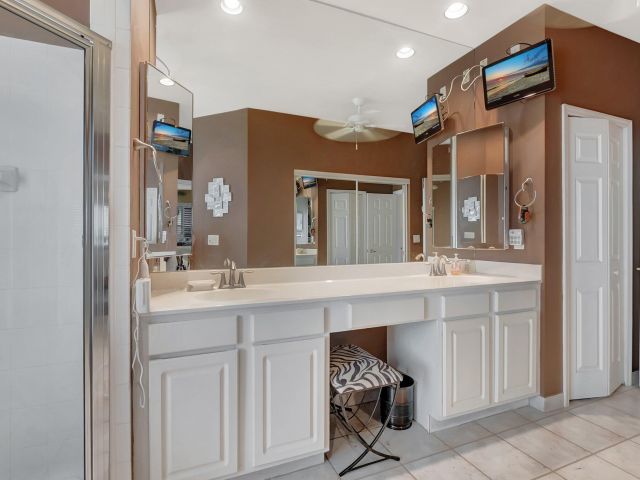 Продажа дома по адресу 21504 Halstead Drive - фото 5995408