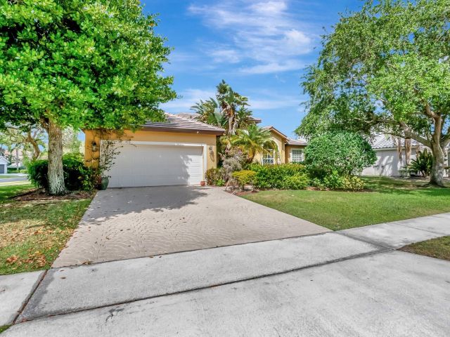 Продажа дома по адресу 21504 Halstead Drive - фото 5995423