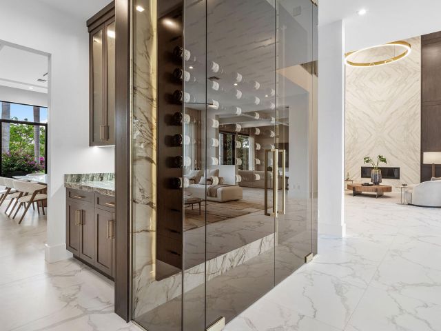 Продажа дома по адресу 1576 Thatch Palm Drive - фото 6226761