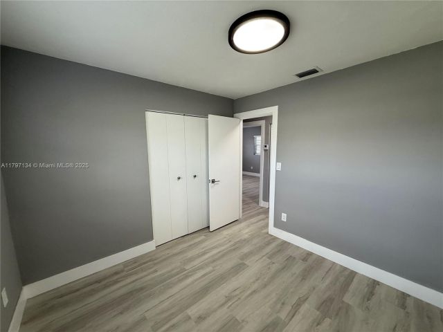 Продажа дома по адресу 20570 NW 1st Ct - фото 5970299