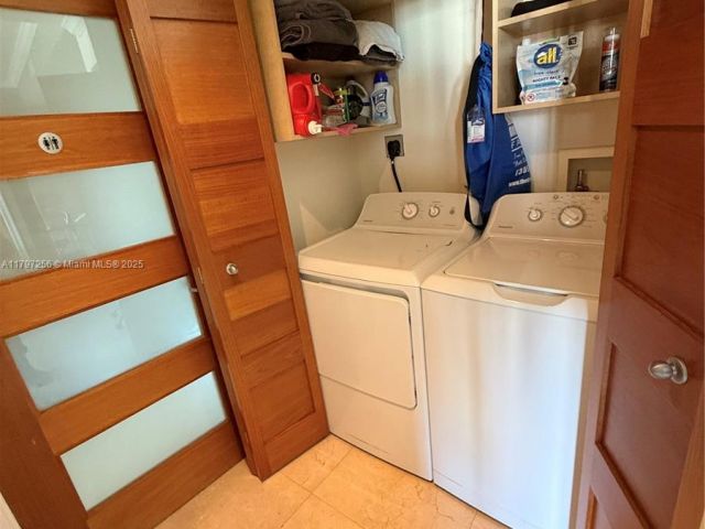 Продажа квартиры #3601 - фото 6869359