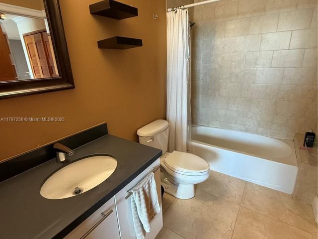 Продажа квартиры #3601 - фото 6869360