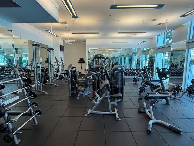 Продажа квартиры #3601 - фото 6869366