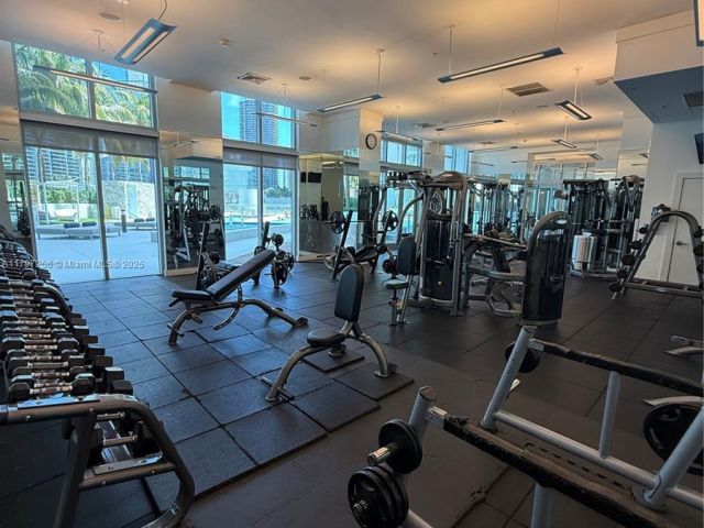 Продажа квартиры #3601 - фото 6869367