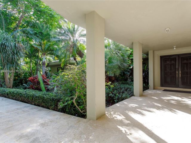 Продажа дома по адресу 250 W San Marino Dr - фото 6009634