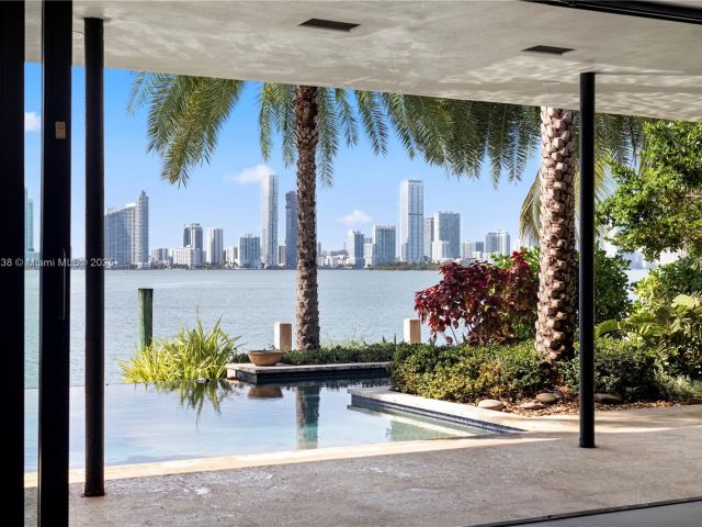 Продажа дома по адресу 250 W San Marino Dr - фото 6009643