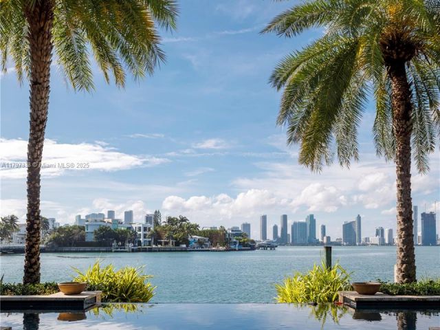 Продажа дома по адресу 250 W San Marino Dr - фото 6009646