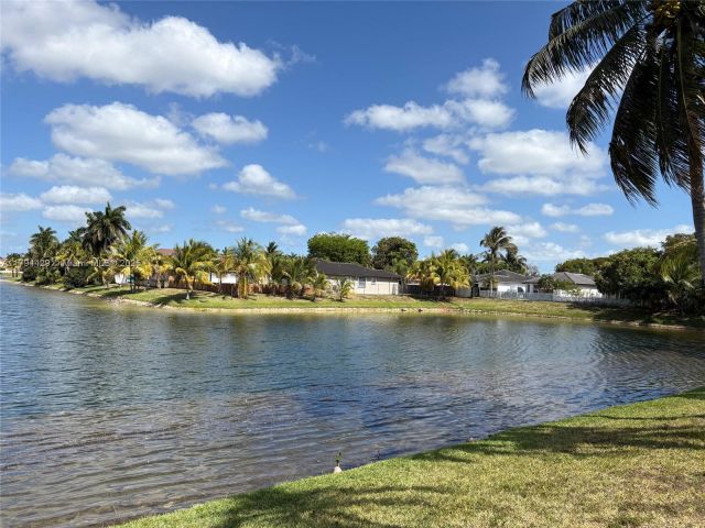 Продажа дома по адресу 7045 SW 161 PL - фото 5984518