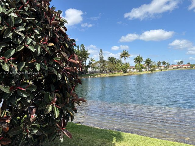 Продажа дома по адресу 7045 SW 161 PL - фото 5984519