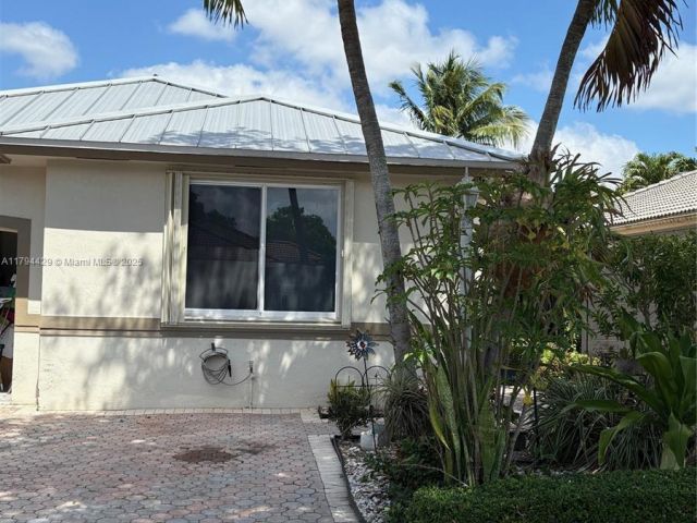 Продажа дома по адресу 7045 SW 161 PL - фото 5984524