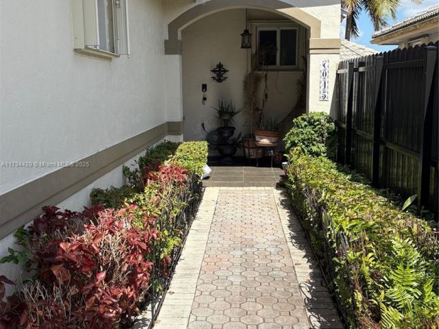 Продажа дома по адресу 7045 SW 161 PL - фото 5984525