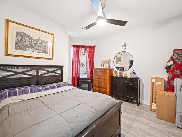 Продажа дома по адресу 7045 SW 161 PL - фото 6285324