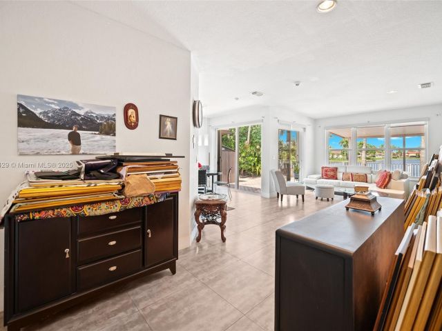 Продажа дома по адресу 7045 SW 161 PL - фото 6285326