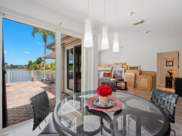 Продажа дома по адресу 7045 SW 161 PL - фото 8869110