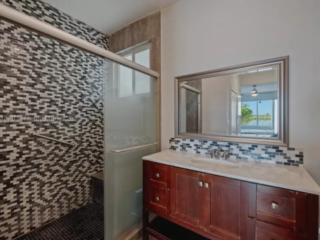 Продажа дома по адресу 7045 SW 161 PL - фото 8869118