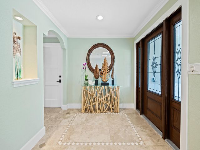 Продажа дома по адресу 3040 NE 46th St - фото 6051178