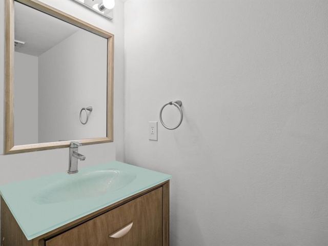 Продажа дома по адресу 9816 NW 51 TE - фото 5982930