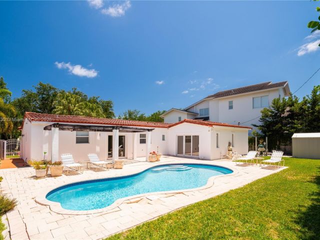 Продажа дома по адресу 310 Woodcrest Rd - фото 5969560