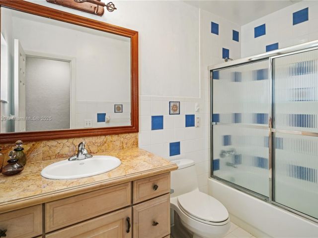 Продажа дома по адресу 310 Woodcrest Rd - фото 5969562