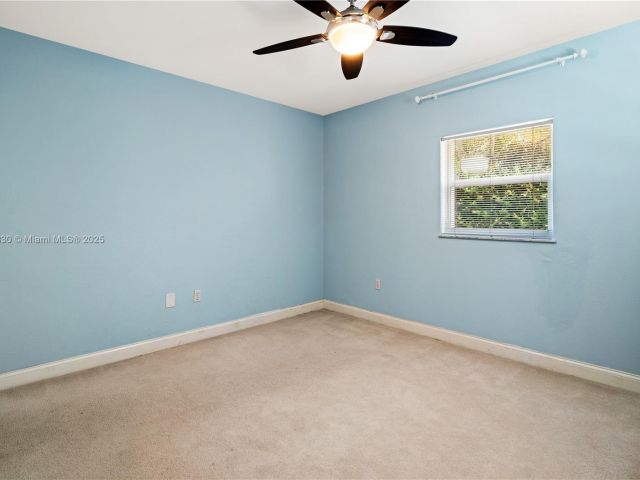 Продажа дома по адресу 310 Woodcrest Rd - фото 5969563