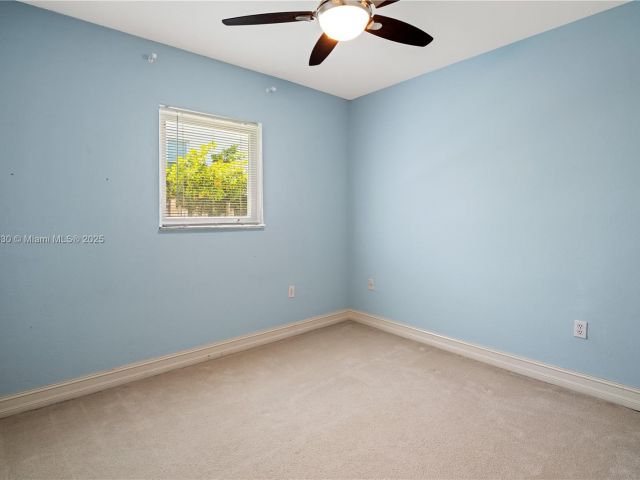 Продажа дома по адресу 310 Woodcrest Rd - фото 5969564