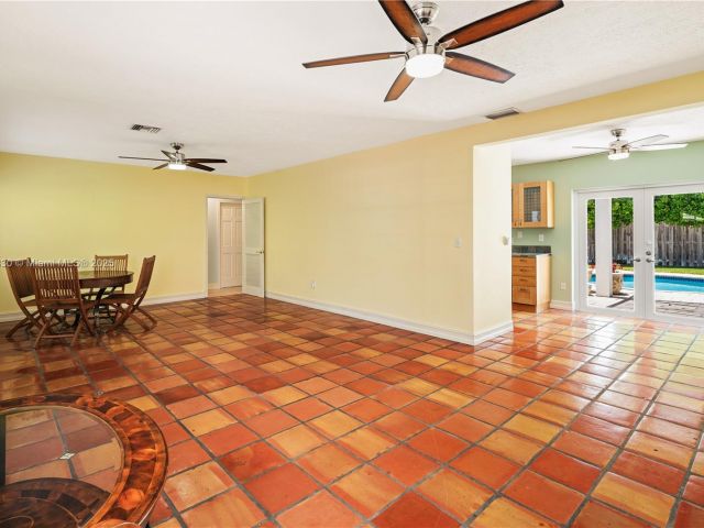 Продажа дома по адресу 310 Woodcrest Rd - фото 5969572