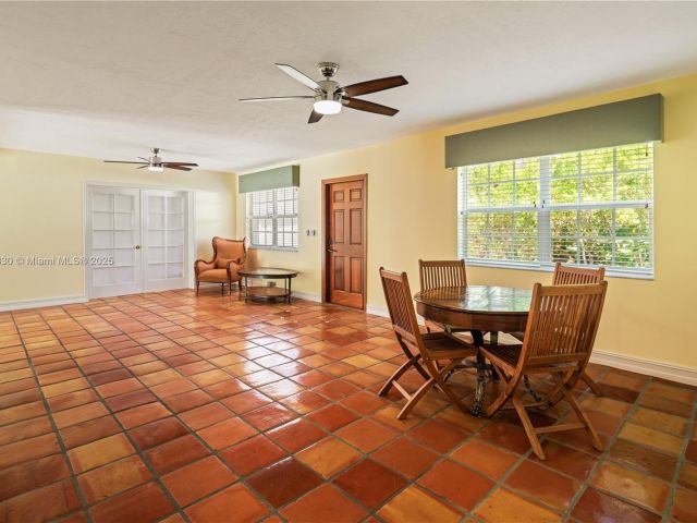 Продажа дома по адресу 310 Woodcrest Rd - фото 5969573