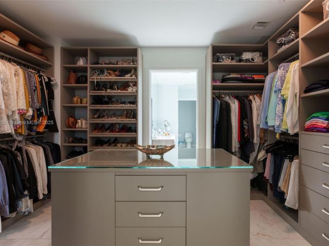 Квартира в аренду номер3407 - фото 5976258