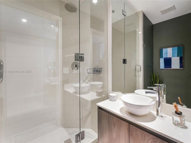 Квартира в аренду номер3407 - фото 5976262