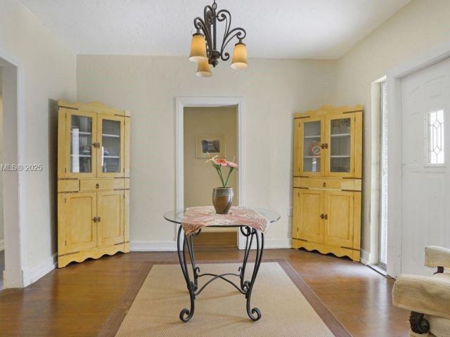 Продажа дома по адресу 1423 Biarritz Dr - фото 6038669