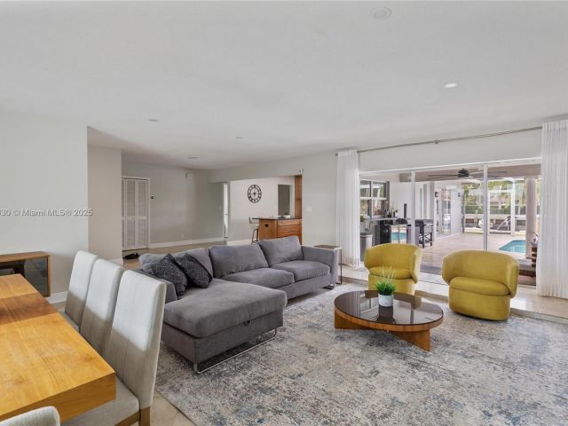 Дом в аренду по адресу 608 1st Key Dr - фото 5970922