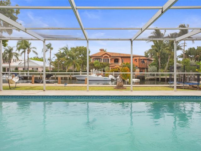 Дом в аренду по адресу 608 1st Key Dr - фото 5970924