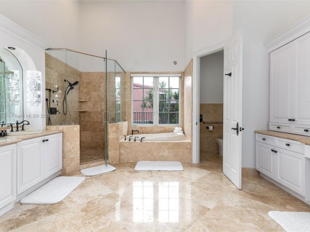 Дом в аренду по адресу 1309 Middle River Dr - фото 6054228