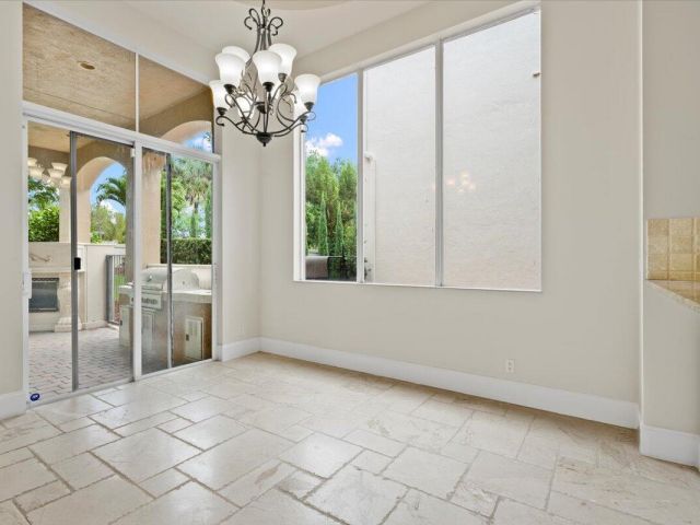 Продажа дома по адресу 17614 Circle Pond Court - фото 6643589