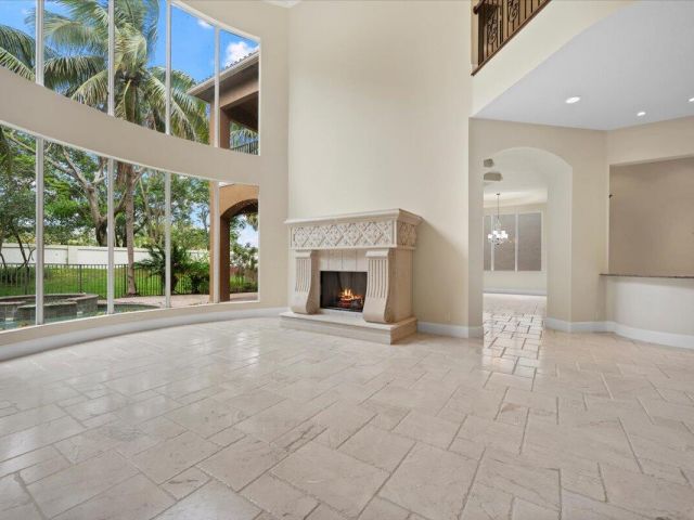 Продажа дома по адресу 17614 Circle Pond Court - фото 6643595