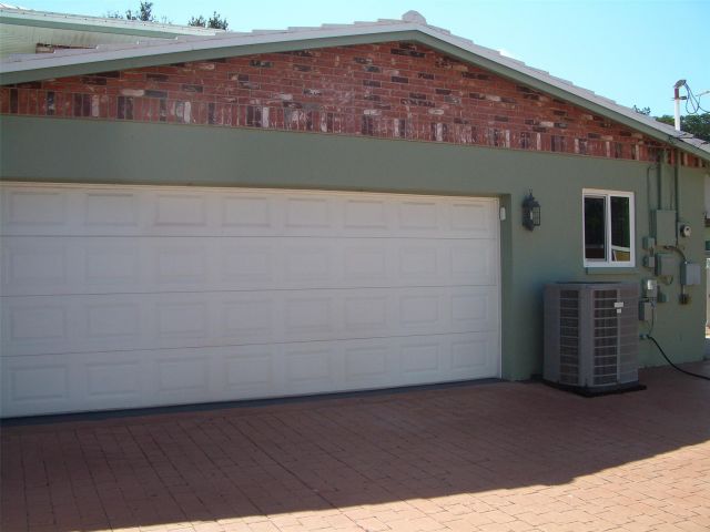 Продажа дома по адресу 2780 SE 5th Ct - фото 5980671