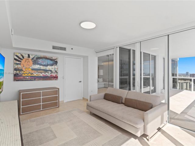 Продажа квартиры #3307 - фото 6027392