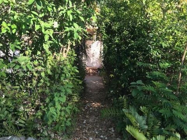 Продажа дома по адресу 10135 SW 156th Ave - фото 5985555