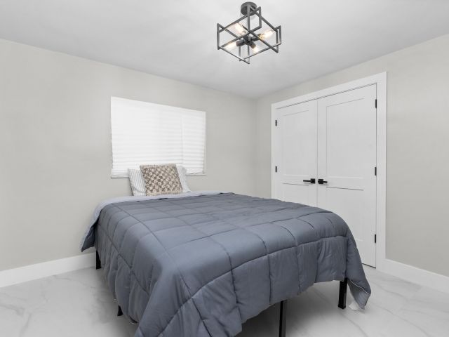 Продажа дома по адресу 2500 NE 23rd Street - фото 5980637